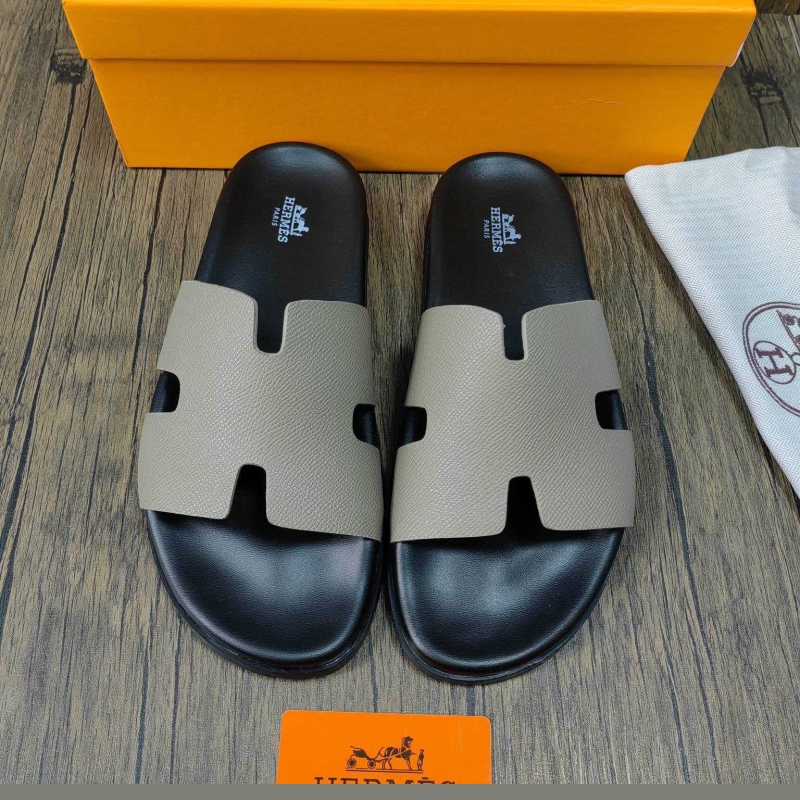 H**mes slippers